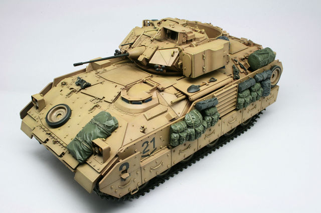 TAMIYA M2A2 ODS デザートブラッドレー