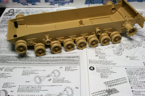 タミヤ(1/35)　M1A2　エイブラムス戦車