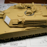 タミヤ(1/35)　M1A2　エイブラムス戦車