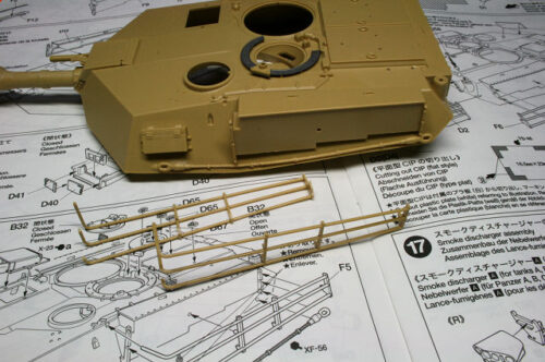 タミヤ(1/35)　M1A2　エイブラムス戦車