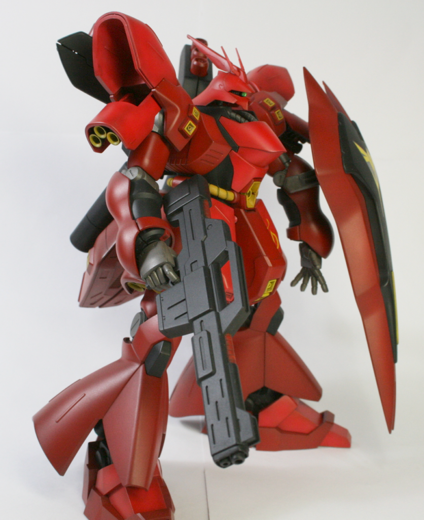 バンダイ HG サザビー 製作レビュー｜重厚塗装とモノアイ加工で1/144の